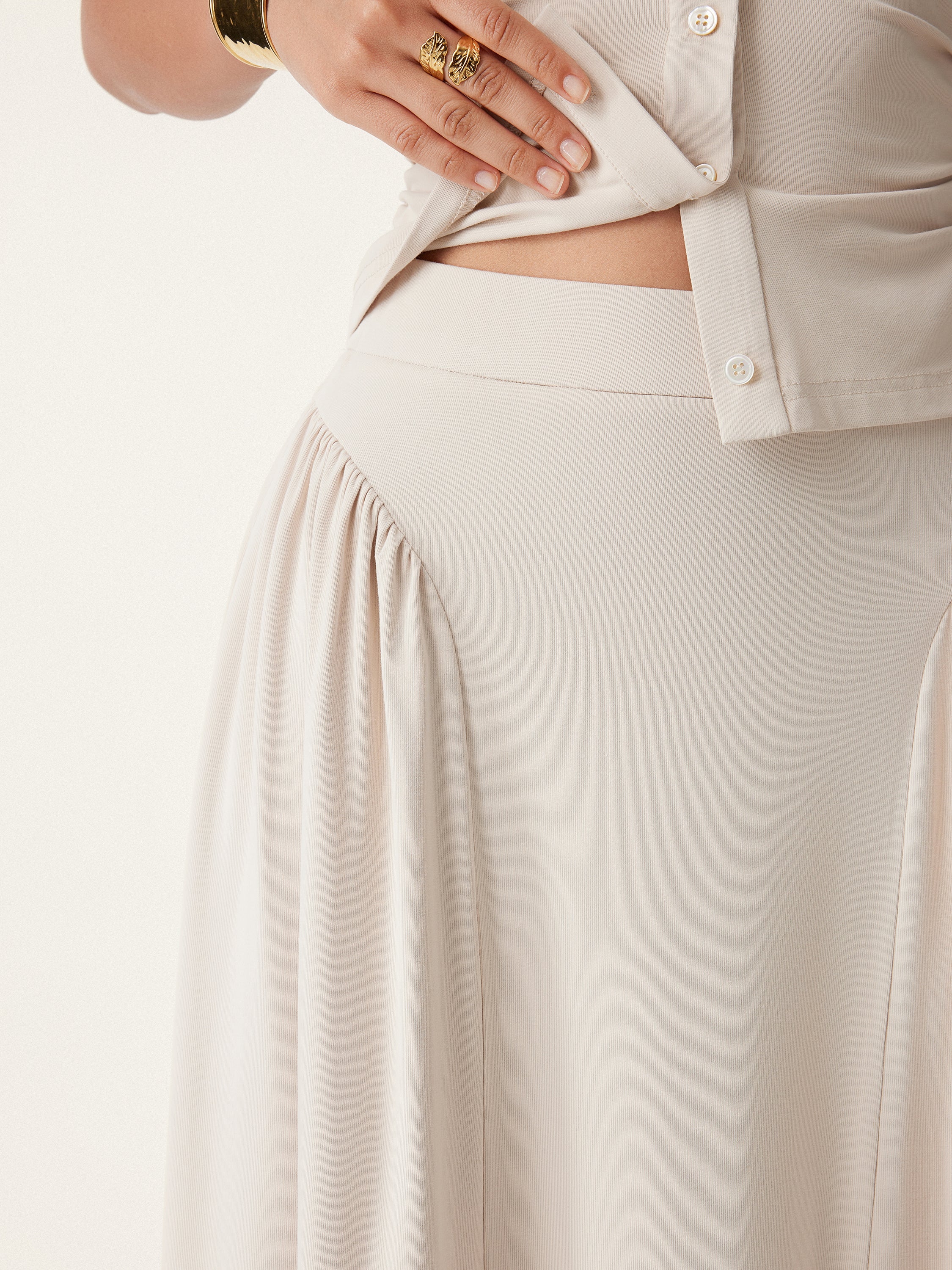 Curved Gathering Flared Midi Skirt with Pockets - Image 4