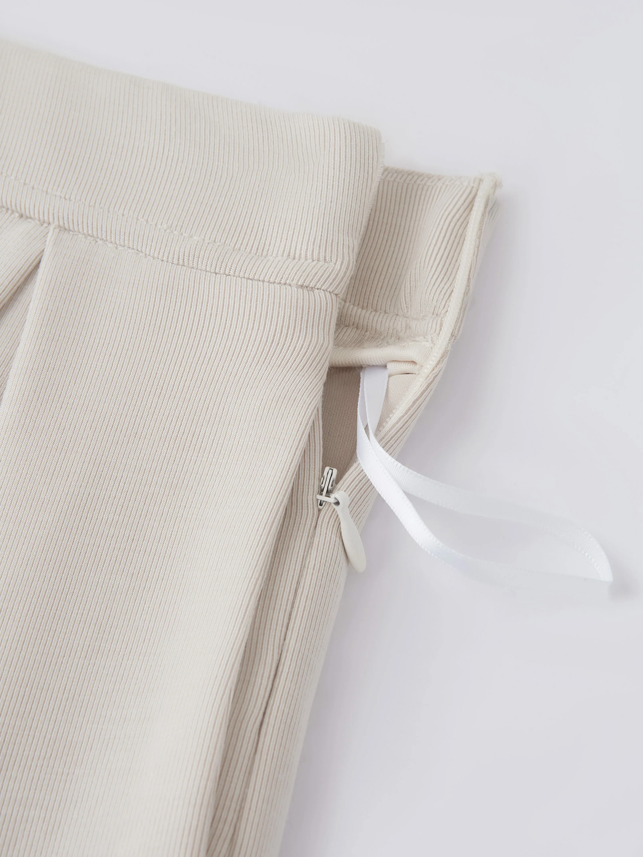 Lyocell Blend Volume Skirt with Pockets - Image 4