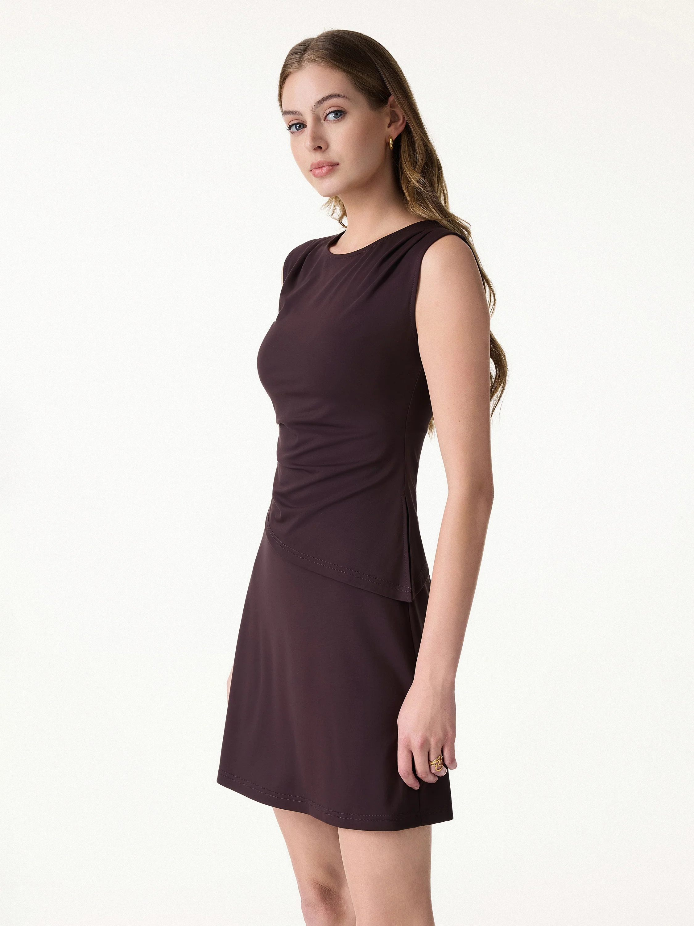 Effortless Wide Shoulder Tucked Asymmetrical Hem Sleeveless Top - Image 6