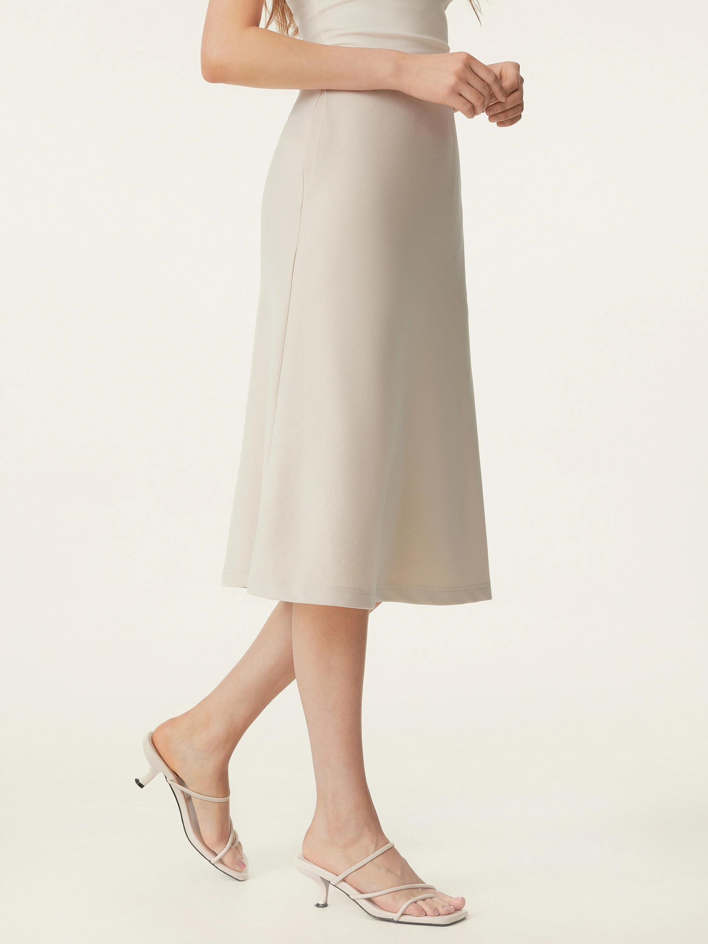 A-line Midi Skirt with Pockets - Image 5