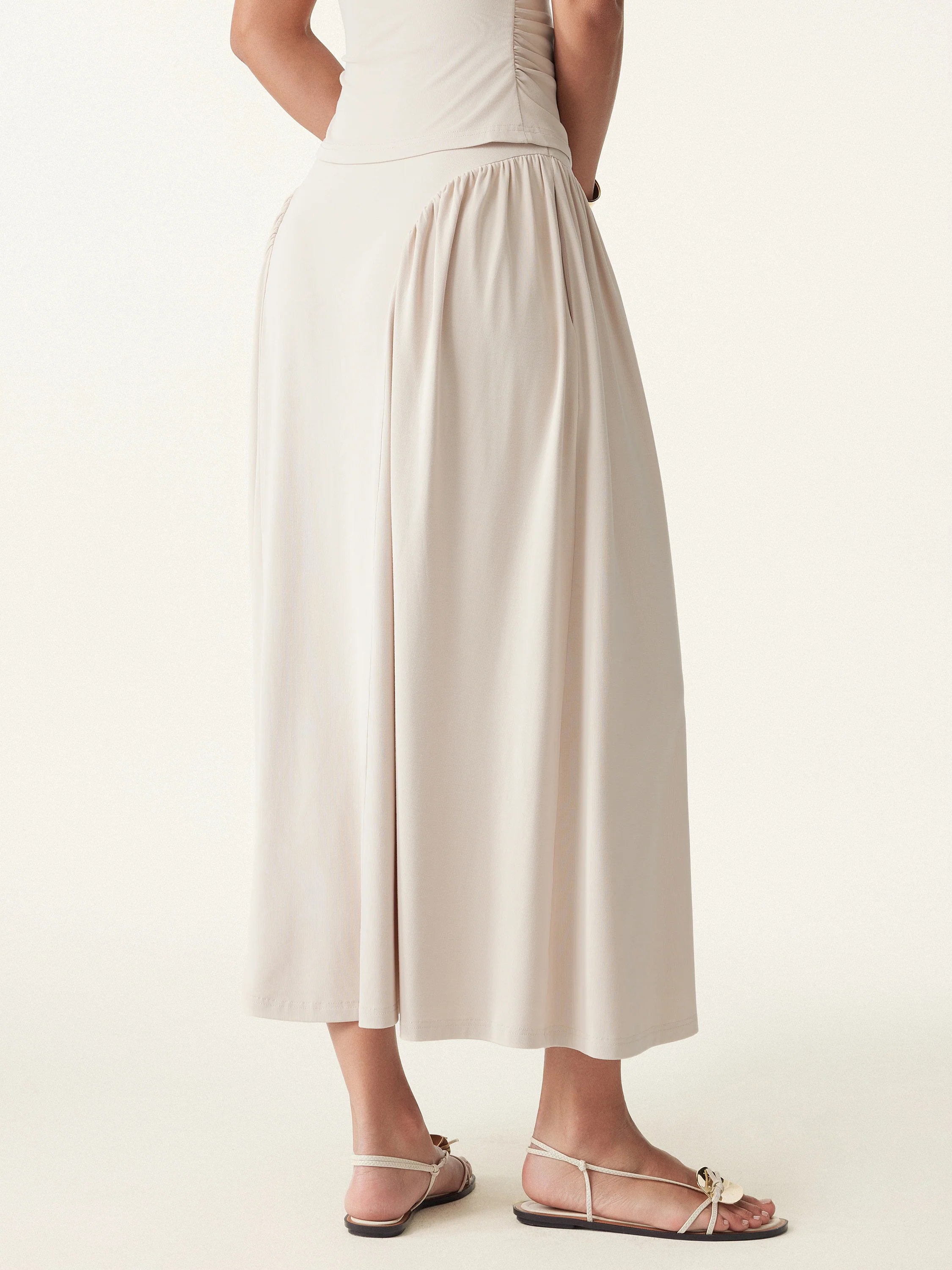 Curved Gathering Flared Midi Skirt with Pockets - Image 8