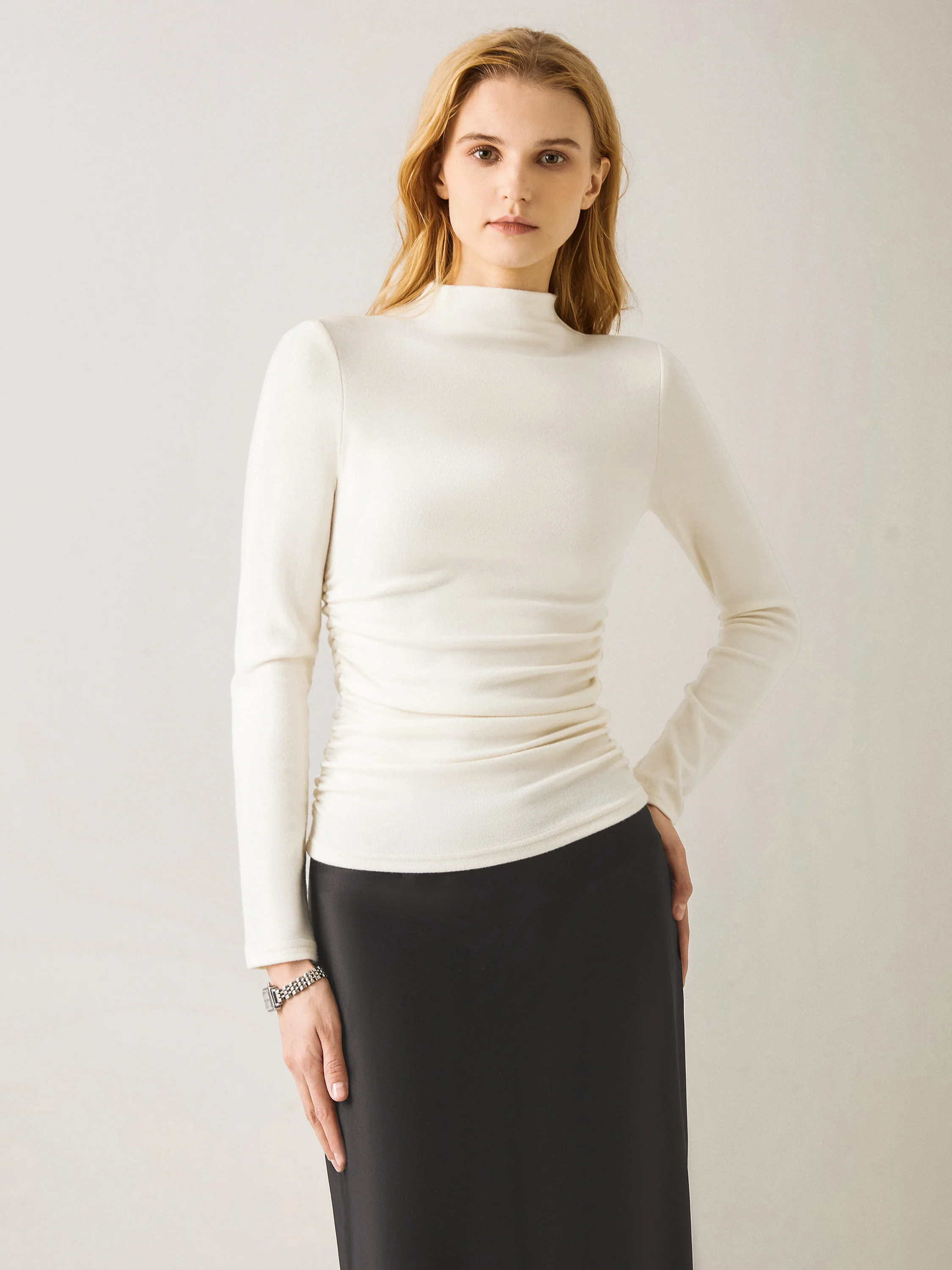 Thermal Ruched Sides Tuckable Mockneck Top - Image 4