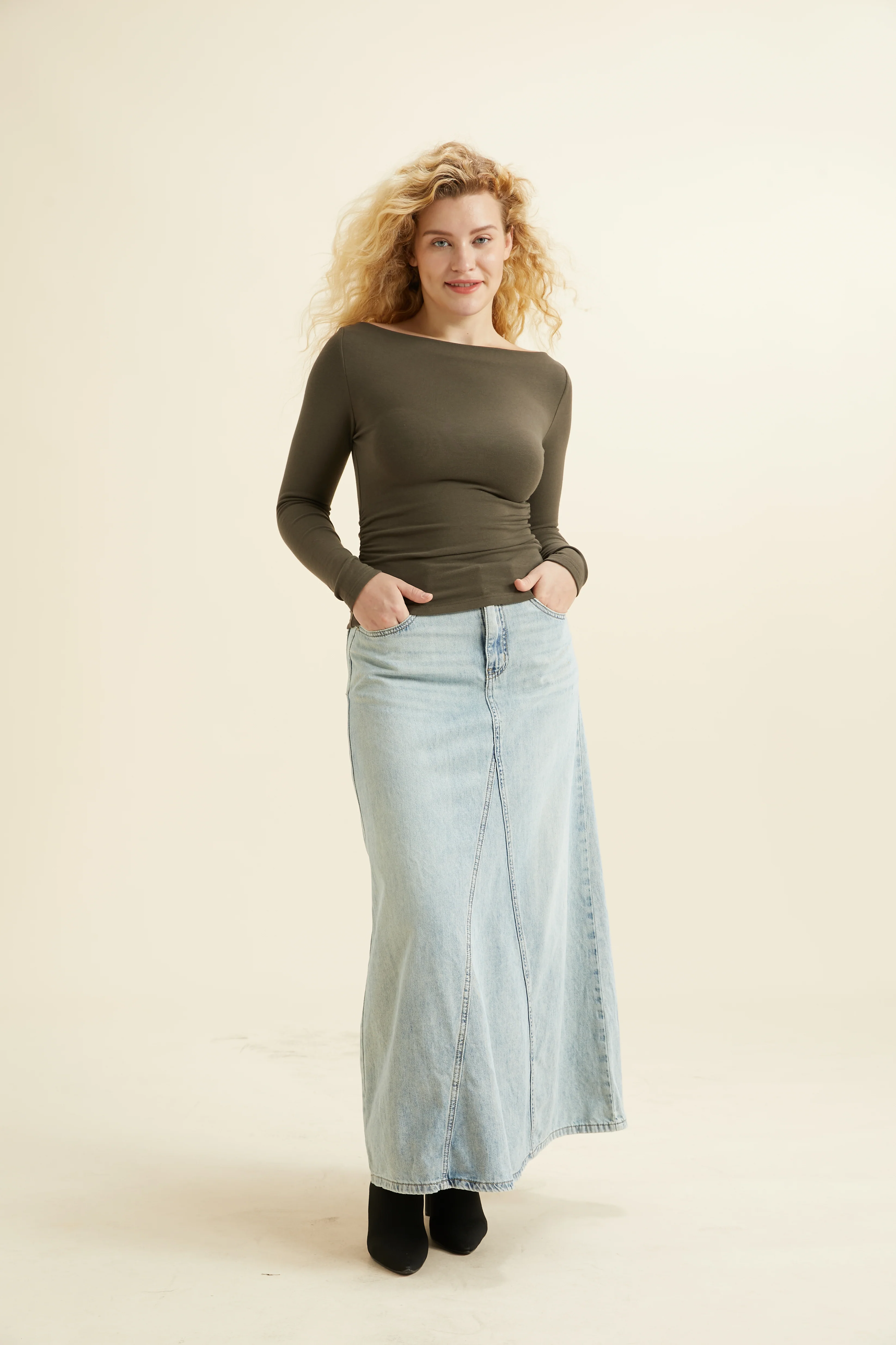 Modern Side Ruched Boatneck Bra Top - Image 15
