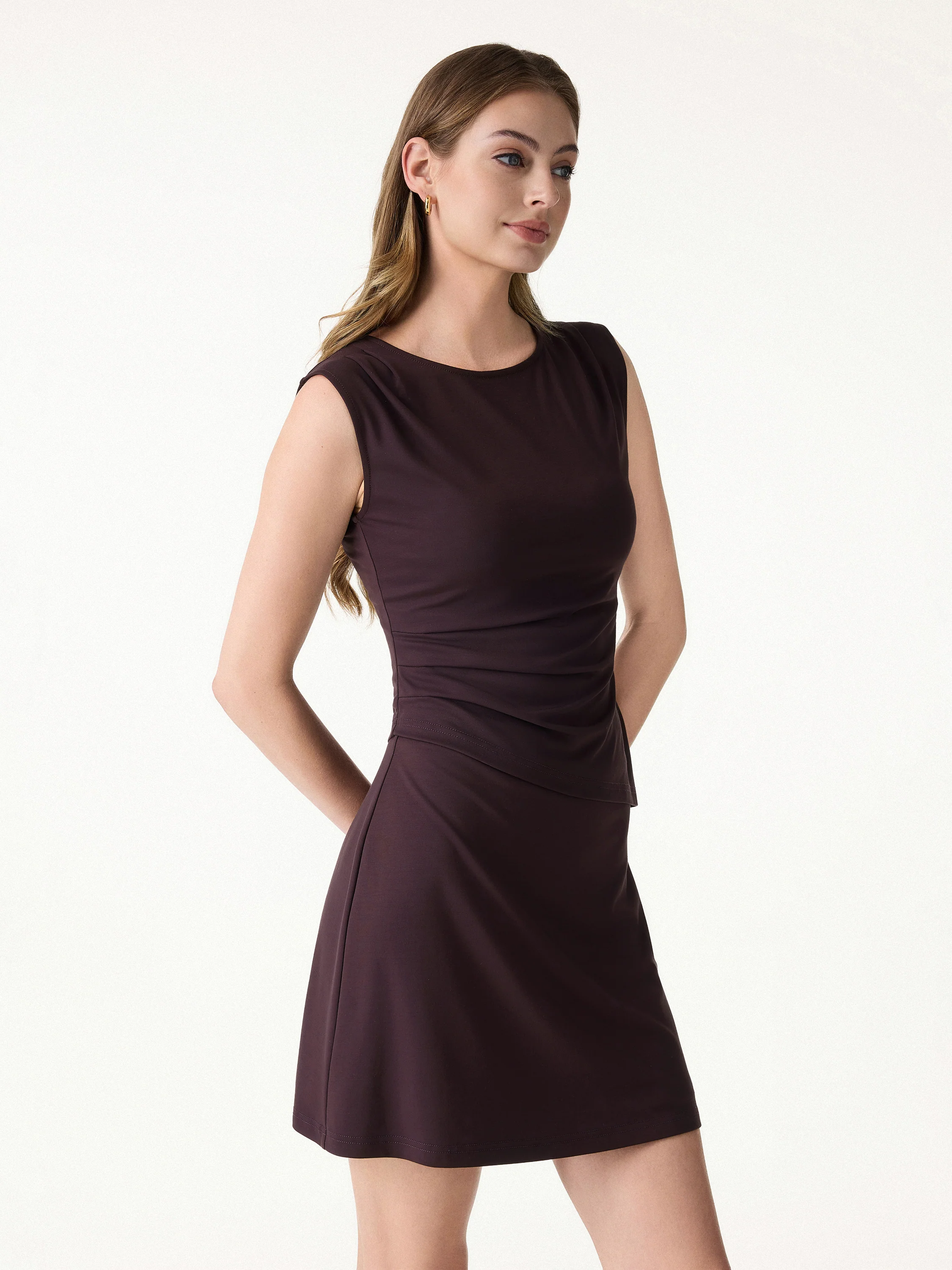 Effortless Wide Shoulder Tucked Asymmetrical Hem Sleeveless Top - Image 7