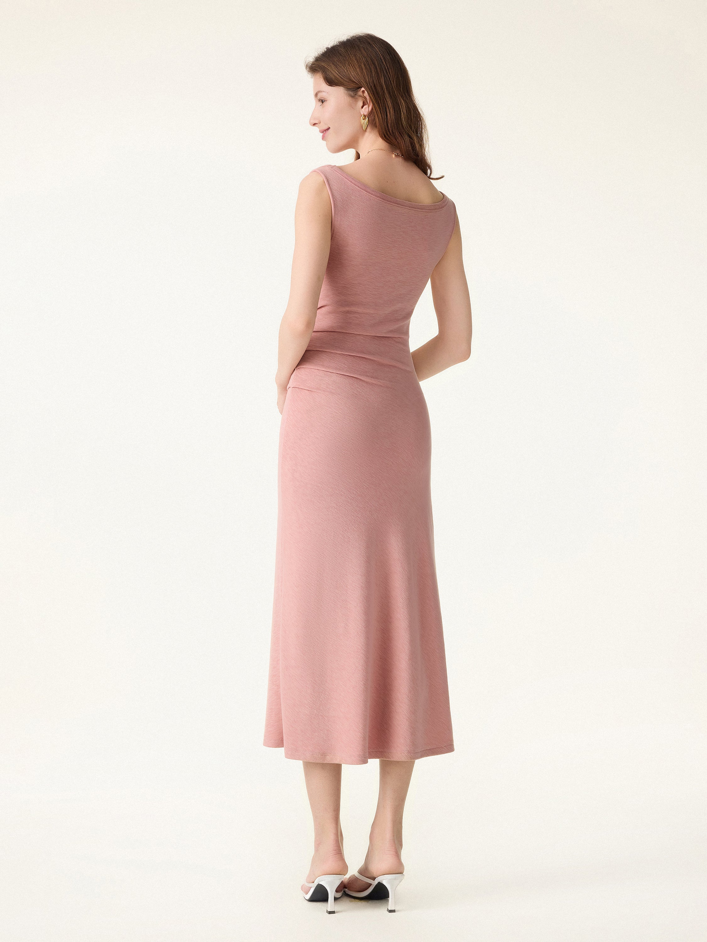 Elegant Boatneck Tucked Fit-and-Flare Midi Bra Dress - Image 7