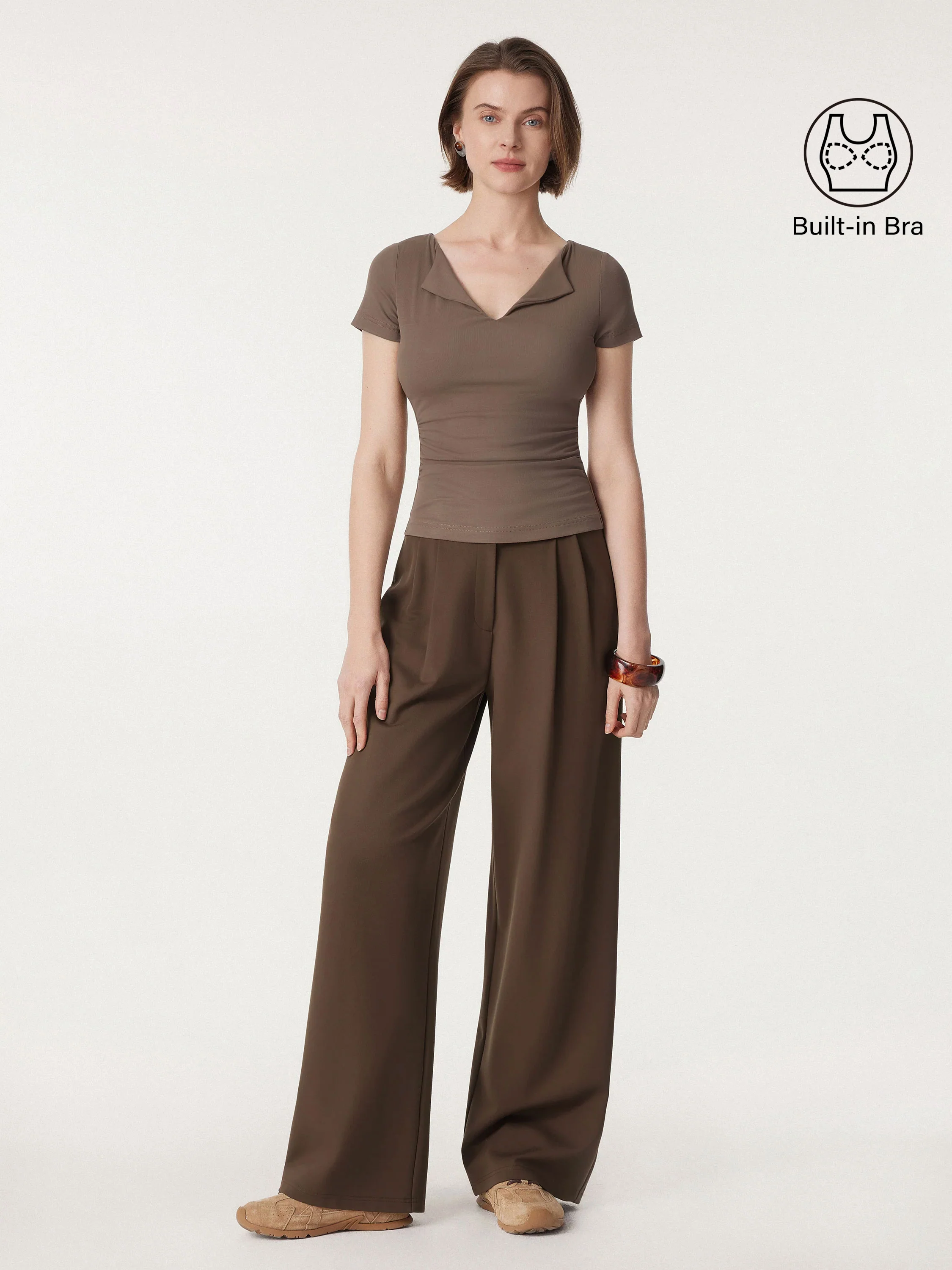 Flapped V-neck Side Ruched New Airy Bra Tee - Image 3