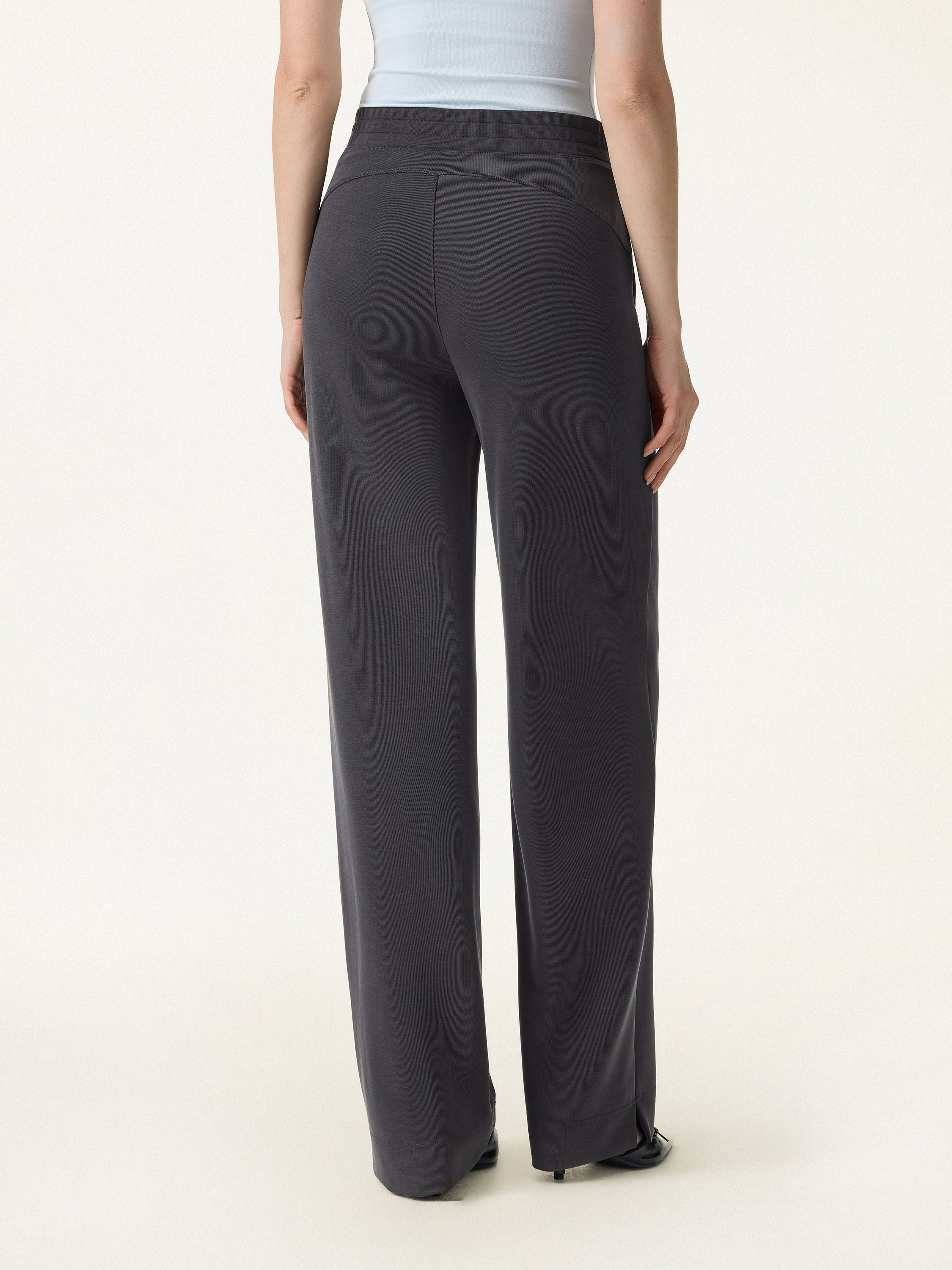 Lyocell Wrinkle-Resistant Easy Straight Leg Pants - Image 10