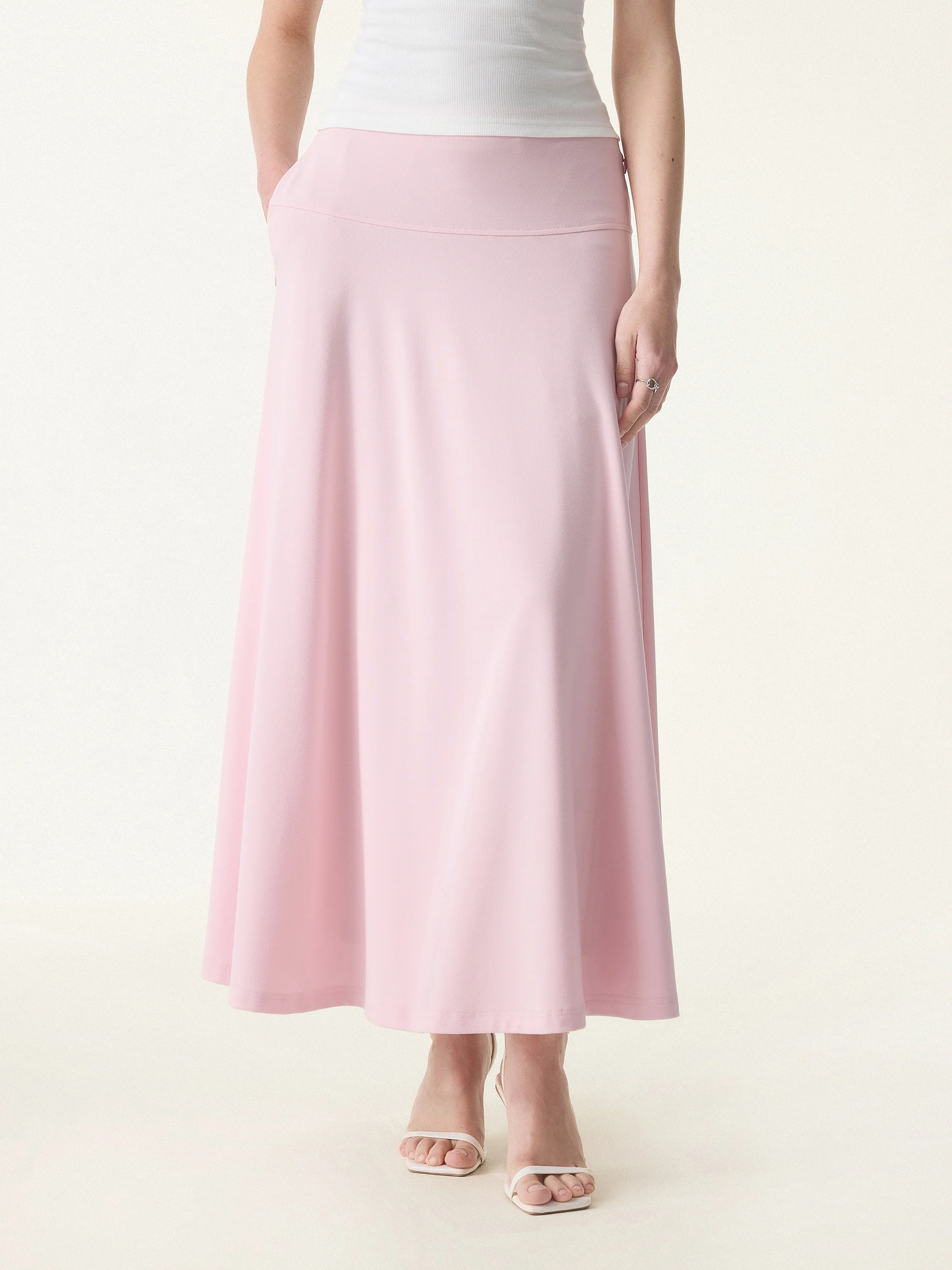 Mid Rise Flare Circle Midi Skirt with Pockets - Image 8