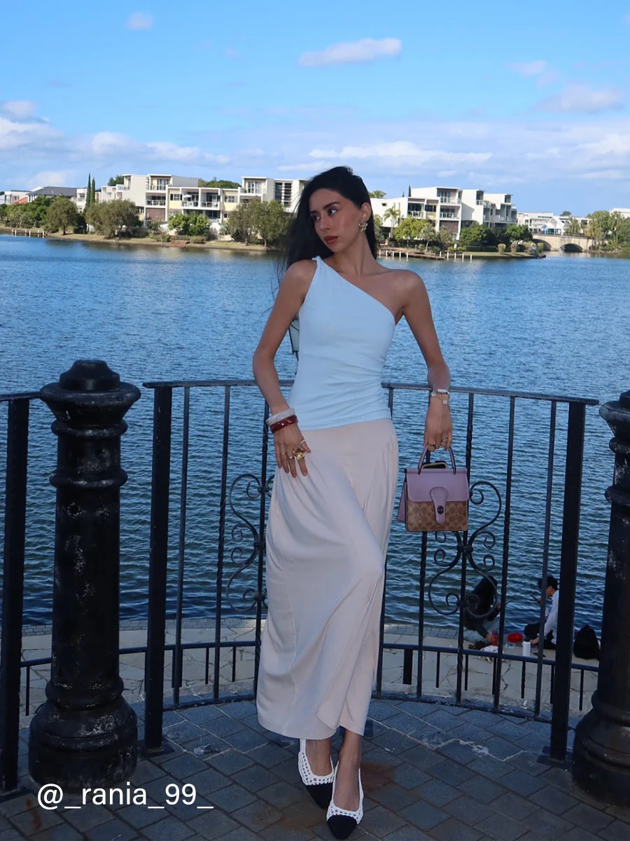 One Shoulder Twisted Bra Tank - Image 14