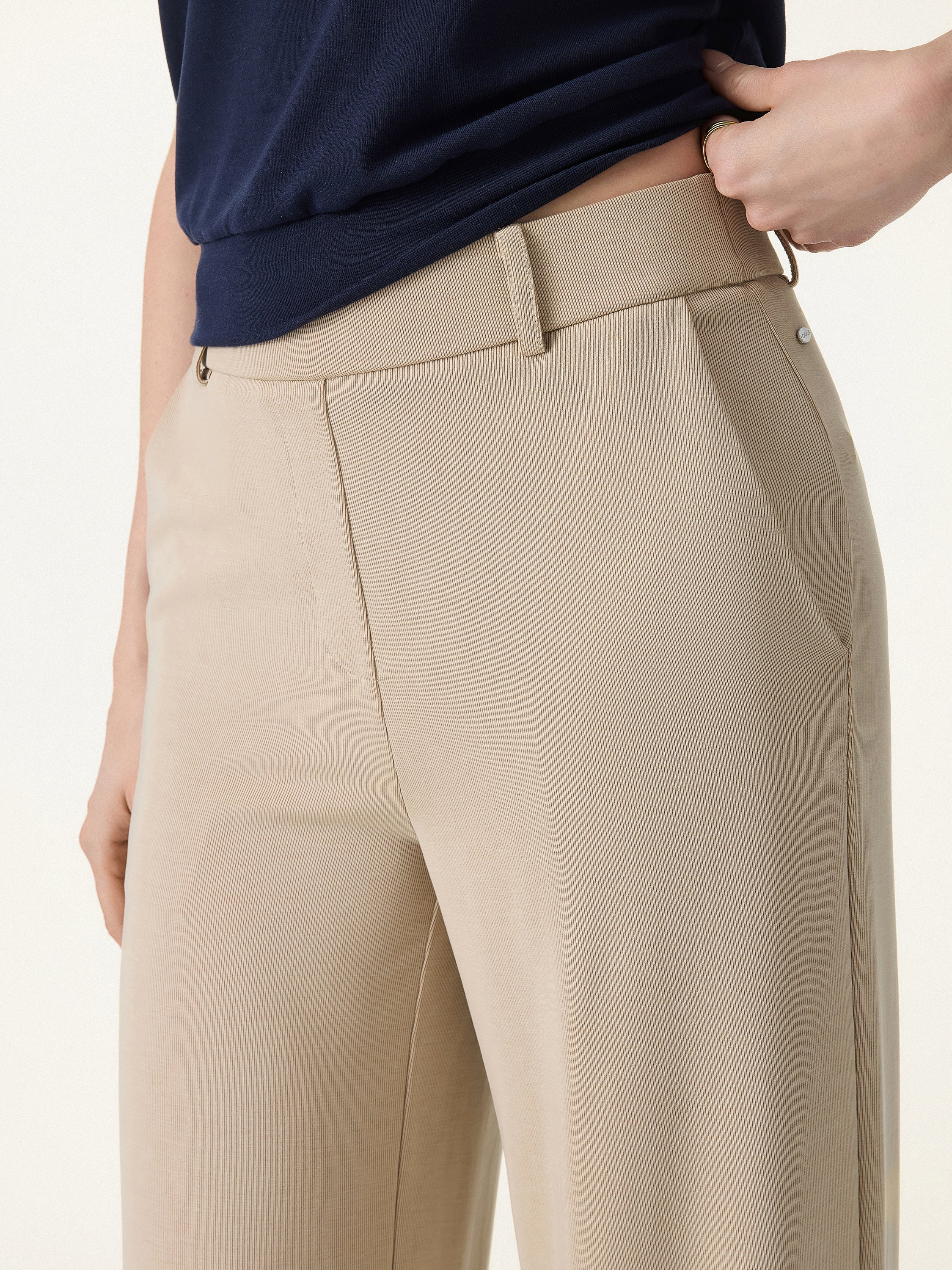 Sandwashed Lyocell Drapey Mid Rise Wide Leg Pull-on Pants - Image 10