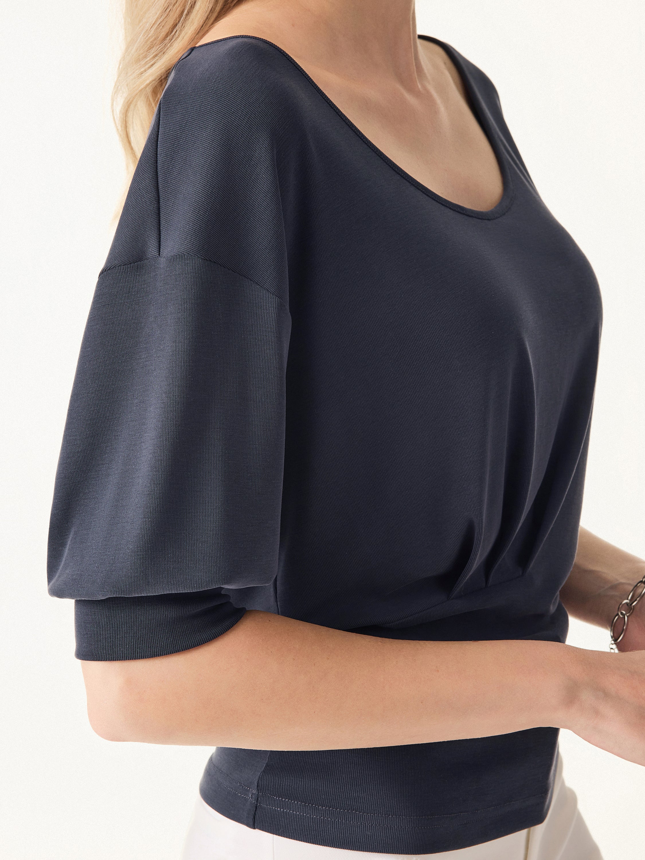 Scoop Neck Short Sleeve Tucked Tee - Image 7