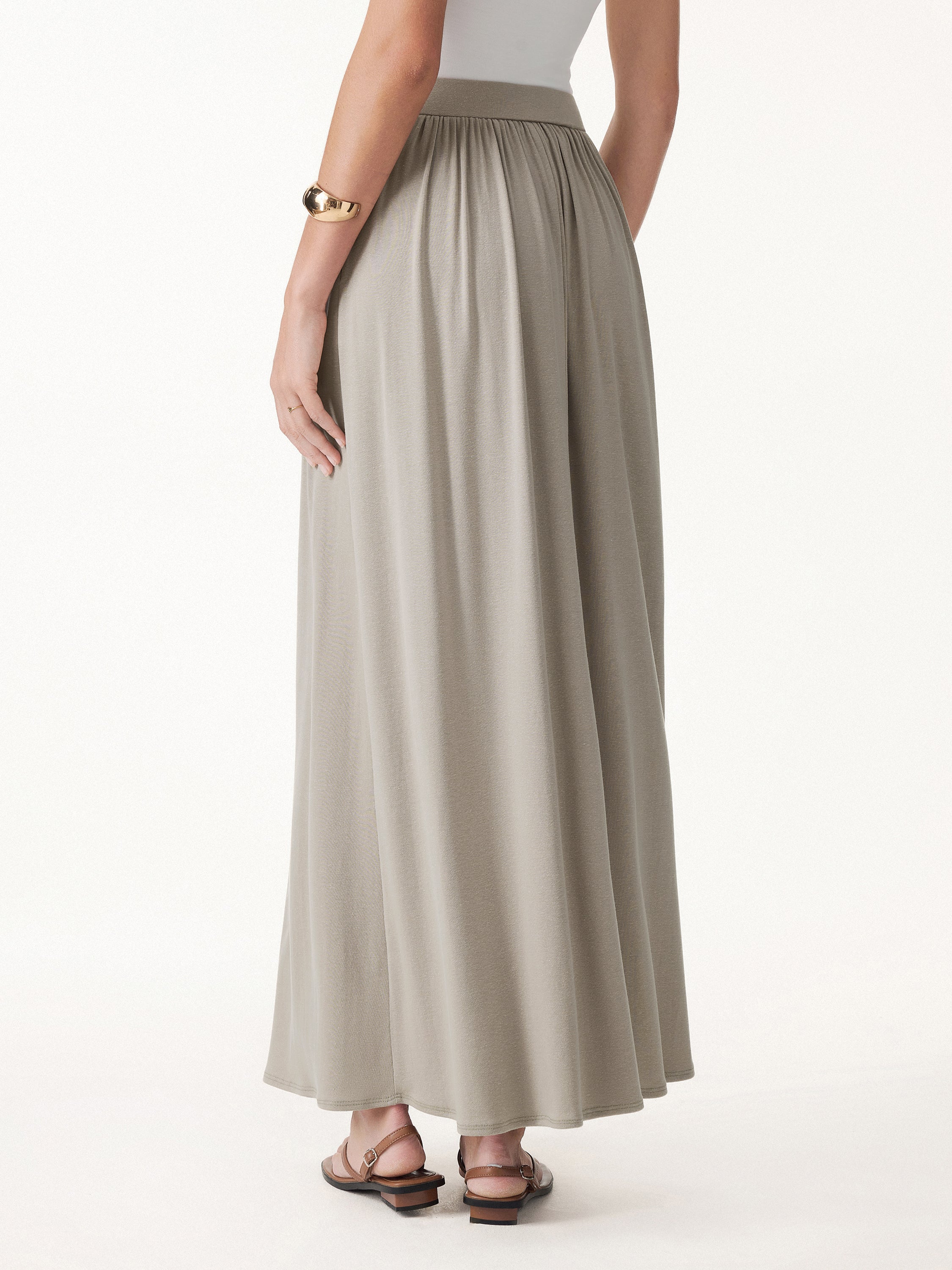 Soft Linen Knit Gathered A-Line Maxi Skirt with Pockets - Image 6