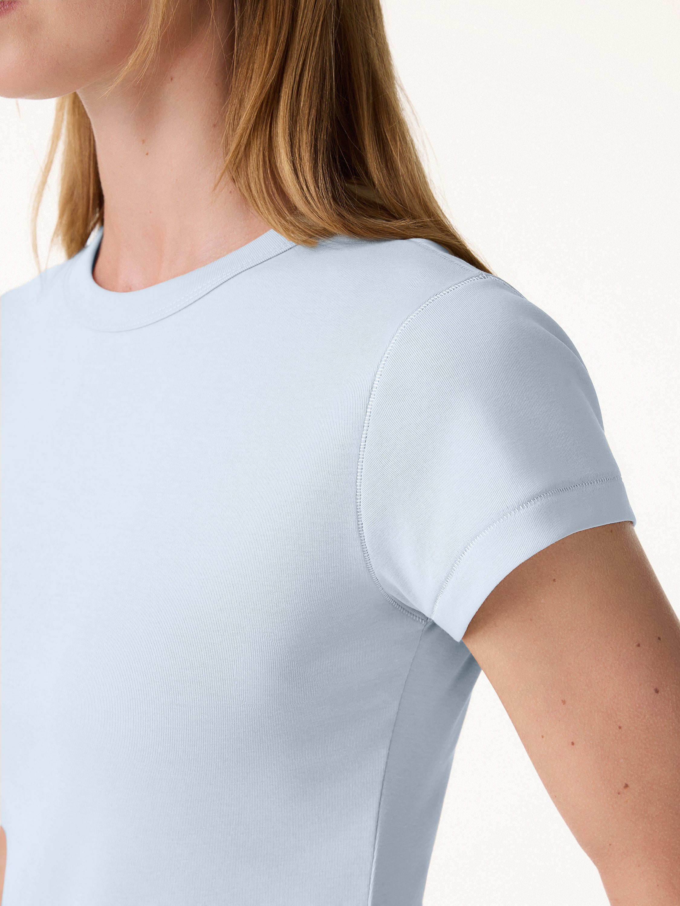 Sweat-Wicking The Essential Travel Tee - Image 5