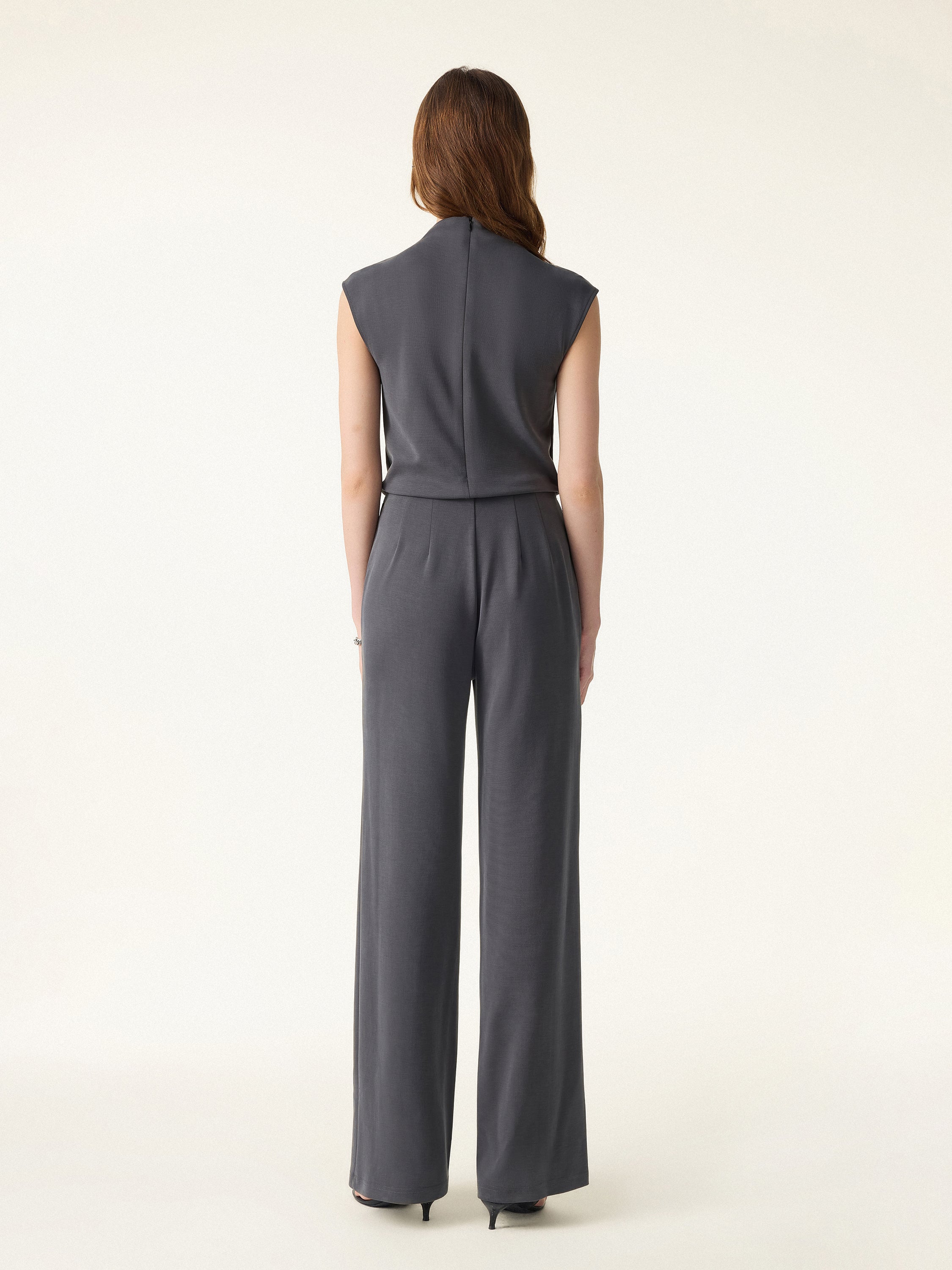 Travel-Friendly Easy-to-Take-Off Jumpsuit - Image 10