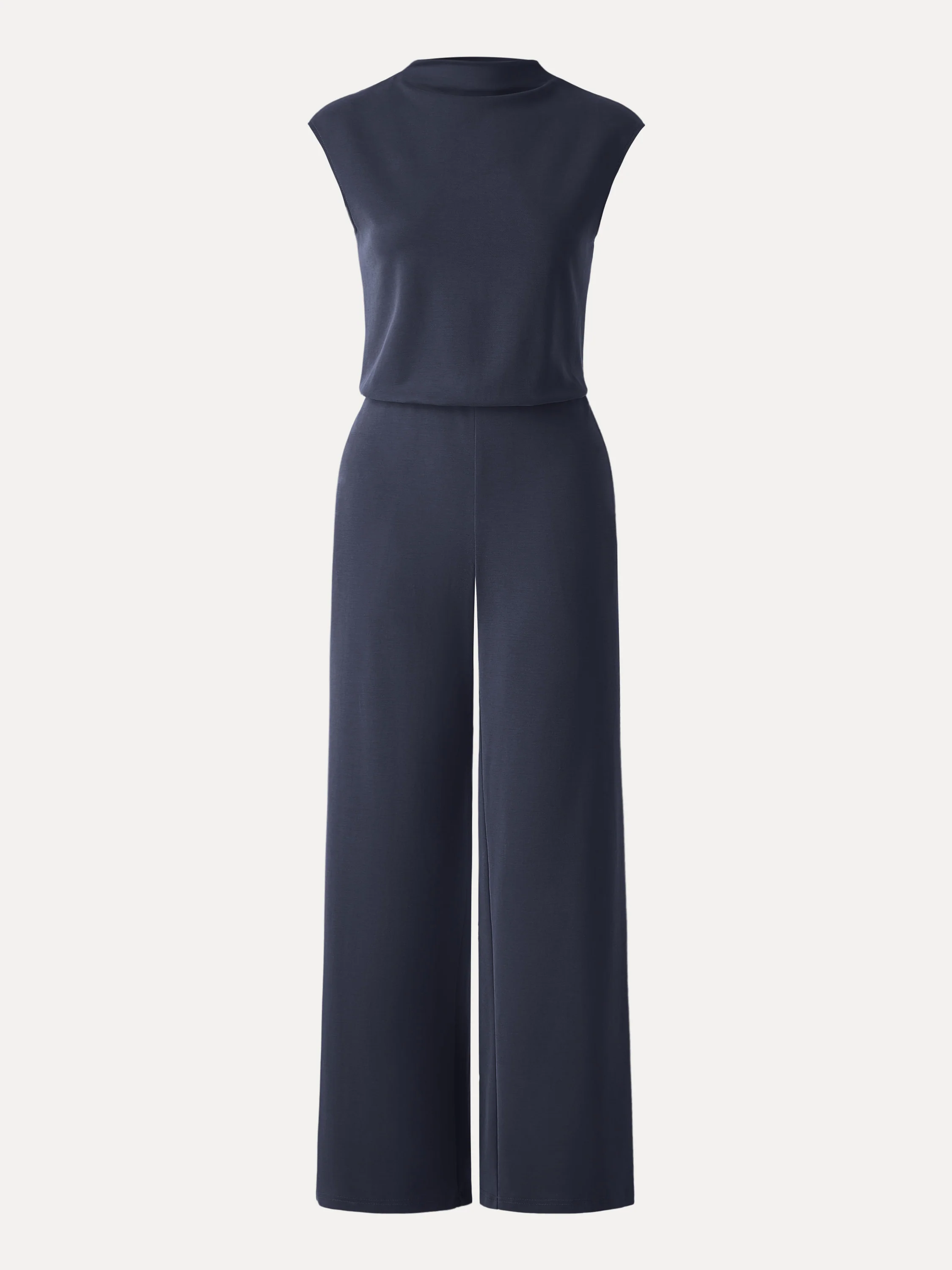 Travel-Friendly Easy-to-Take-Off Jumpsuit - Image 17