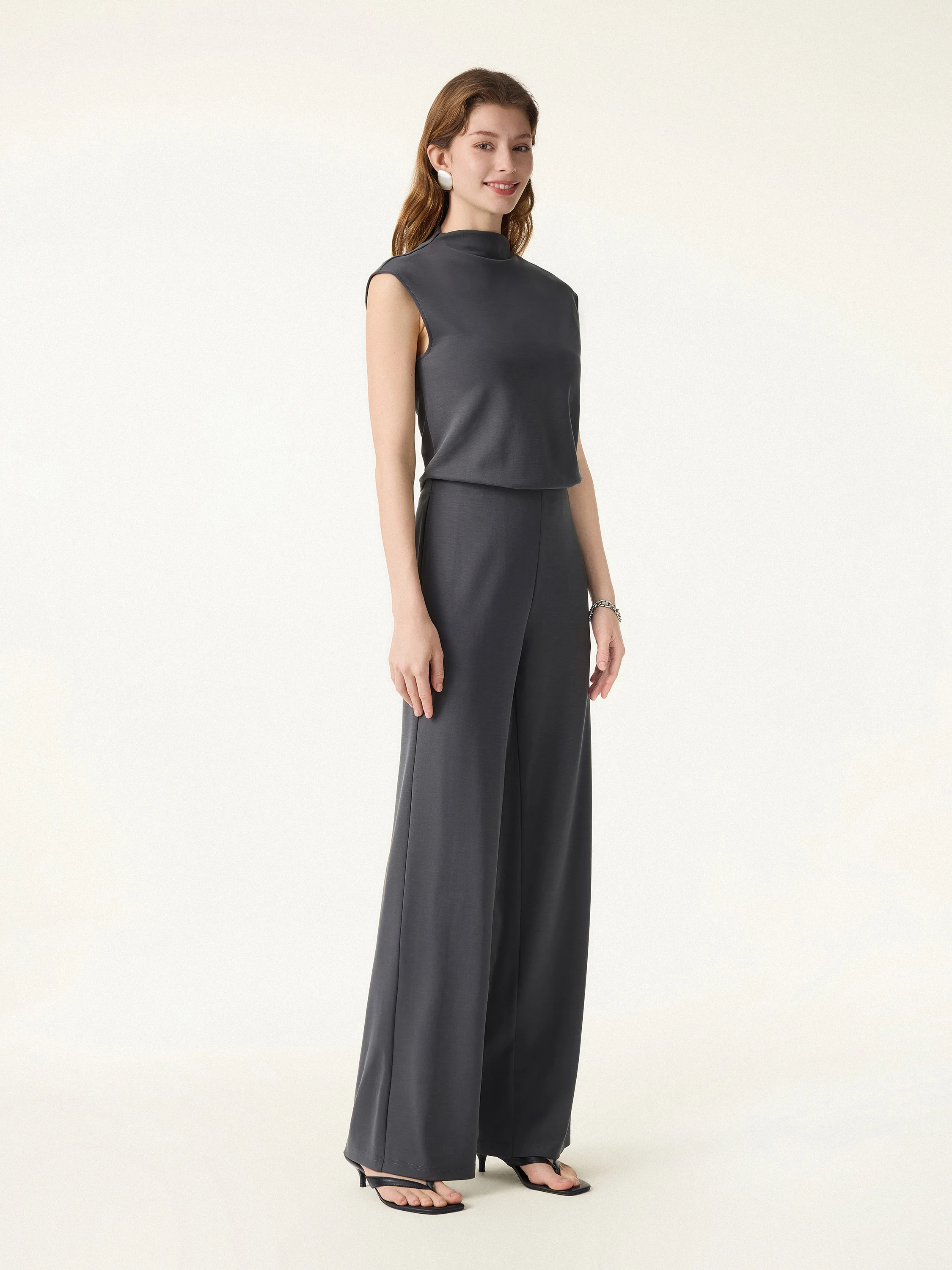 Travel-Friendly Easy-to-Take-Off Jumpsuit - Image 9