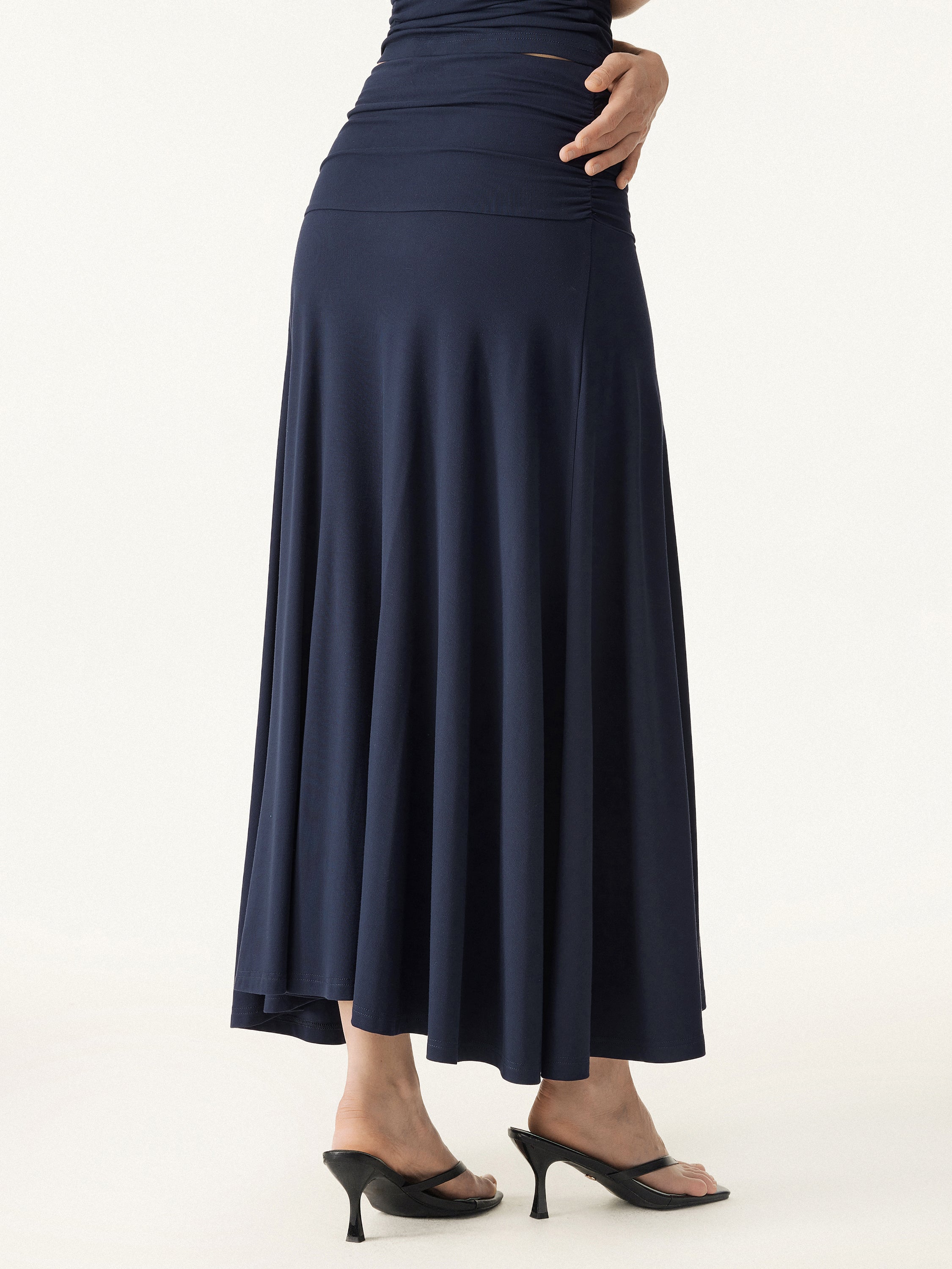 Ultrasoft Mid Rise A-line Ruched Maxi Skirt - Image 7